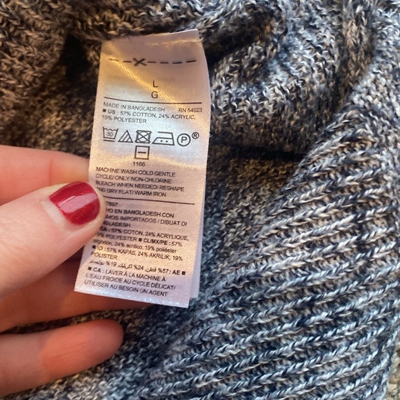 Large Womens Old Navyy Sweater in Blue - Picture 4 of 6